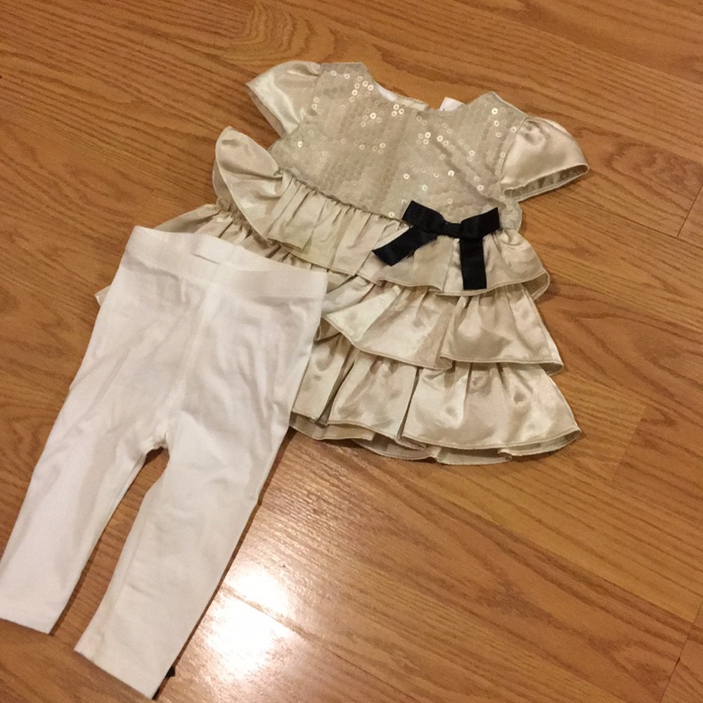 Light gold set with sequins